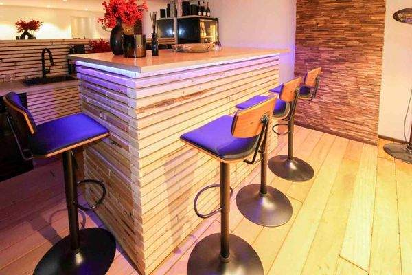 Bar Wellnessbereich UG