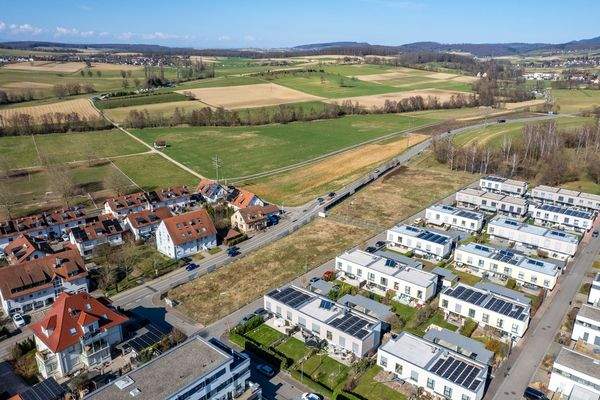 Drohnenaufnahme mit Aussicht nach Kandern