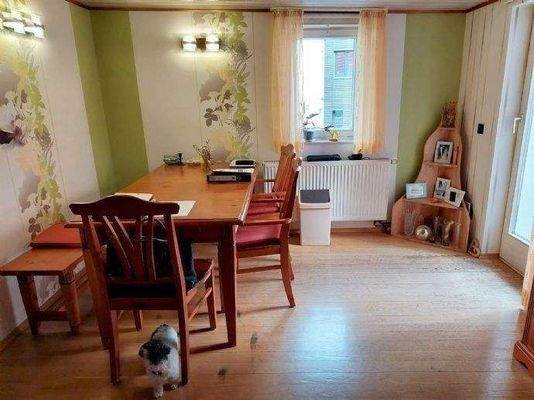 Essbereich mit Zugang .....