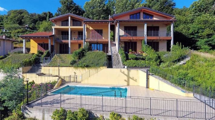 apartment-lake-maggiore-view-swimming-pool_0008_FO