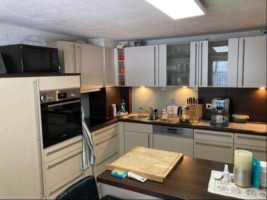 Küche mit Essplatz - Erdgeschoss