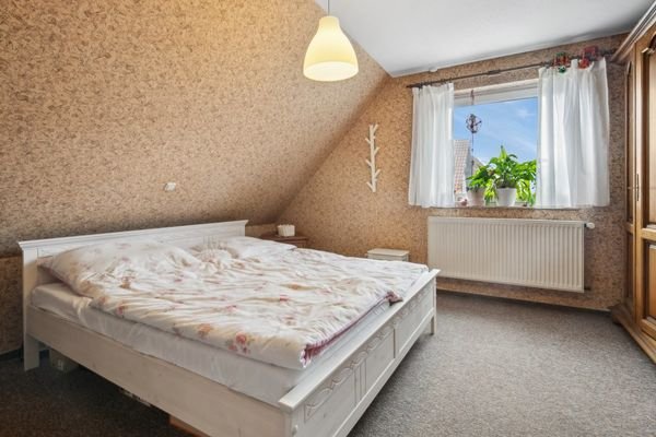 Schlafzimmer im Obergeschoss..