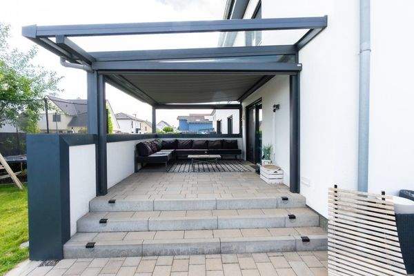 3 Außen Pavillion Terrasse (1).jpg