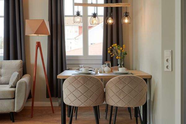 Der ansprechende Essbereich 