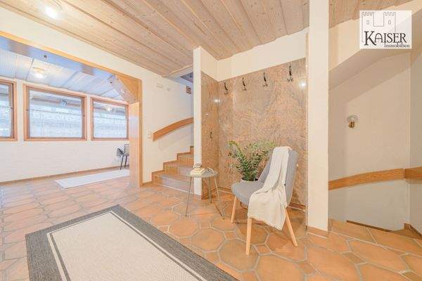 2-1 Empfang, Eingangsbereich (5)