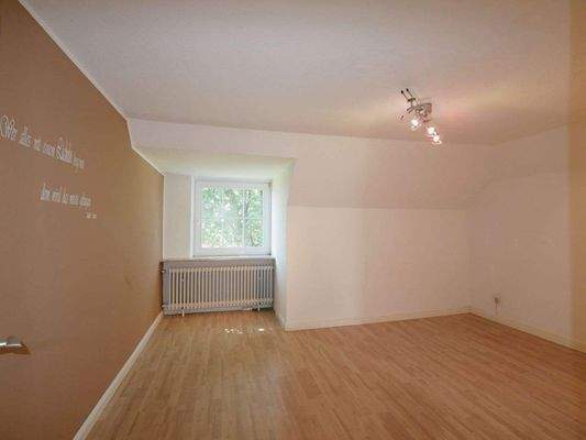 weiteres Zimmer im DG