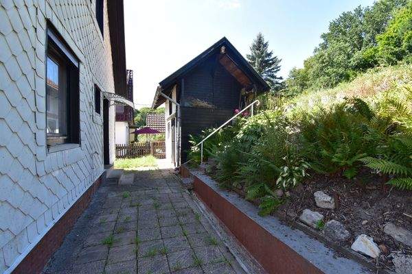 4 Zugang Hauseingang.JPG