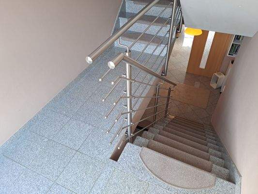 Treppe zum Obergeschoss