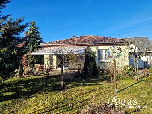 Bungalow Gartenansicht