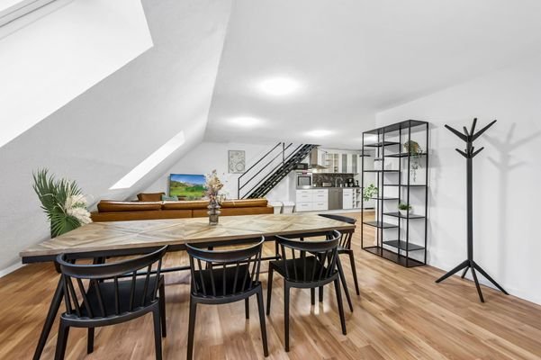 Wohn-/ Esszimmer
