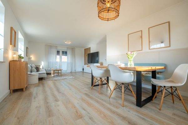 Wohn- und Essbereich (2)