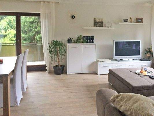 eingerichtetes Wohnzimmer