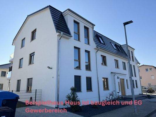 Vermietung Straße.JPG