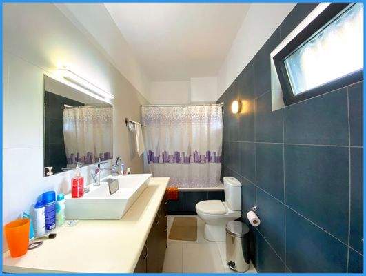 9575369b7ba54cf8bff9de7dd6a0b275-original