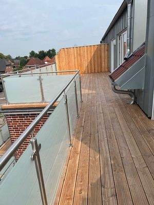 Dachterrasse WHG li DG