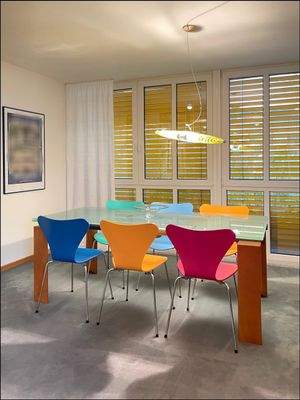 Essbereich mit Fensterfront