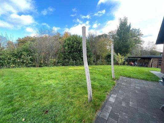 Blick in den Garten und die Umgebung