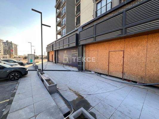 Shops Close to the Metro in İstanbul Başakşehir