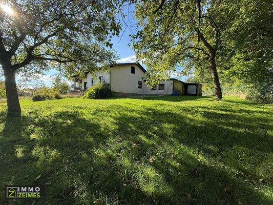 Z_Außenansicht Garten.jpg