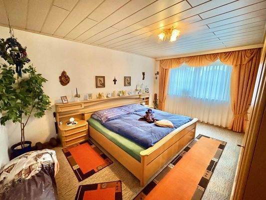 Schlafzimmer im Altbau Erdgeschoss