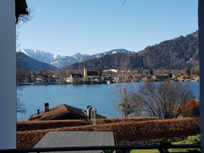 Schöne 2,5-Zimmer-Wohnung mit direktem Seeblick in Tegernsee