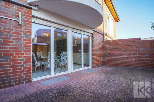 Davor: Die Terrasse und...