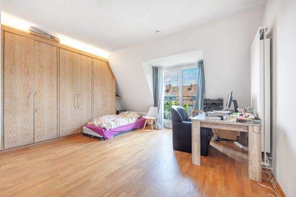 Gäste-/Kinder-/Arbeisz. im 5. OG (untere Ebene)