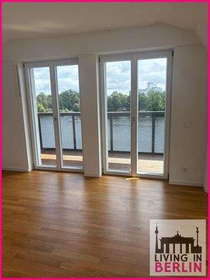 offener Wohn- und Küchenbereich