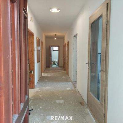 alle Zimmer zentral begehbar