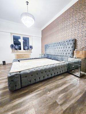 Schlafzimmer mit Ankleidebereich