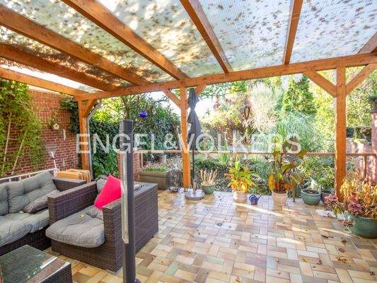 überdachte Terrasse