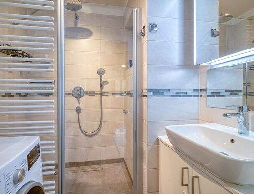 HP4-3-Zimmer-Wohnung-Salzburg-Riedenburg-Badezimmer