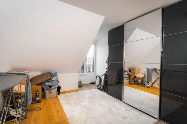 HomeOffice/Kinderzimmer