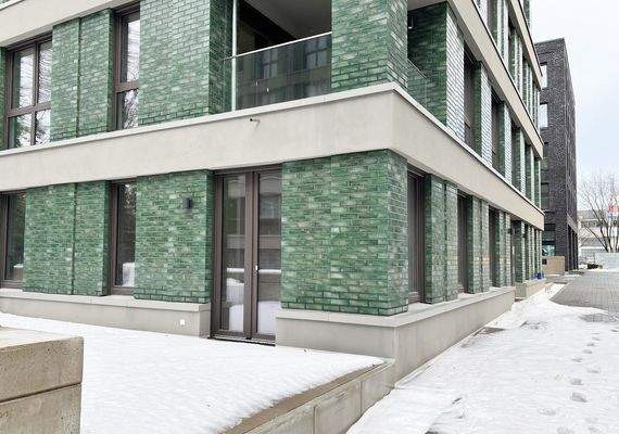 Ansicht mit Terrasse 02.1001