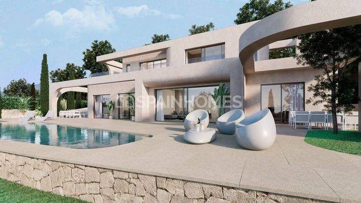 4-Bed Villa with Pool and Modern Amenities in Jávea