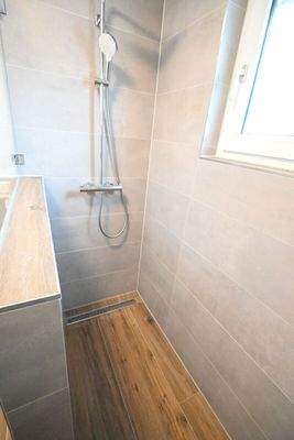 Ebenerdige Dusche EG