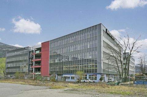 Brixen Halle, Brixen Hallenfläche