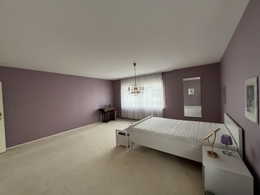 Haus-Gießen-Lützellinden-Schlafzimmer EG 