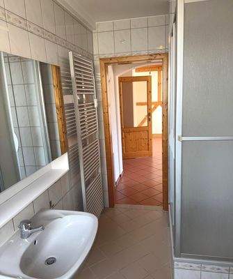 EG_Tageslichtbad mit Handtuchheizkörper