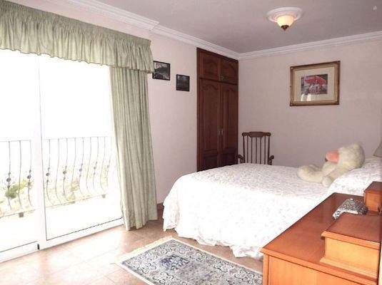 SCHLAFZIMMER 2 MIT BALKON