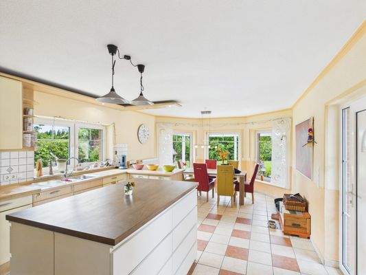 CAM03784G0-PR0065-STILL017