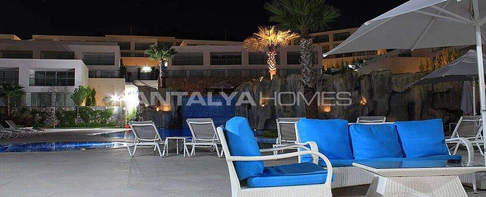 Duplex Sea-View Flat with Communal Pool in Muğla Milas