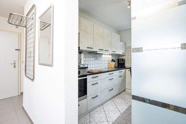 Flur mit Blick Richtung Küche