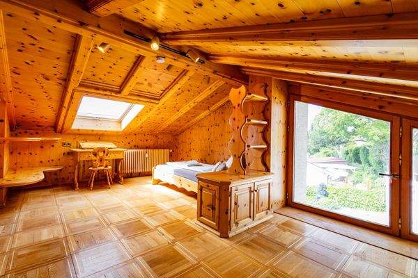 Wohnung 2, DG: Schlafzimmer
