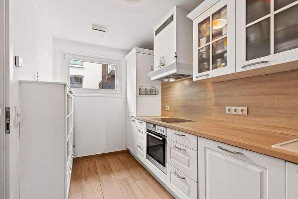 Die kompakte Küche mit Markengeräten