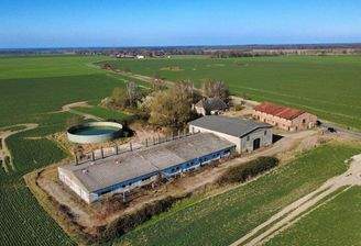 Bild 5 - Stallanlage