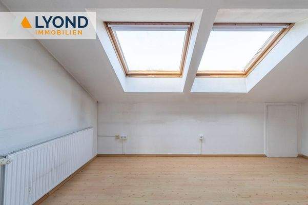 LYD 3692 - 10 Schlafzimmer