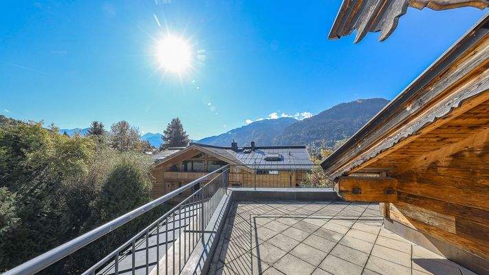 KITZIMMO-Dachgeschosswohnung in Toplage am Sonnberg kaufen - Immobilien Kitzbühel.