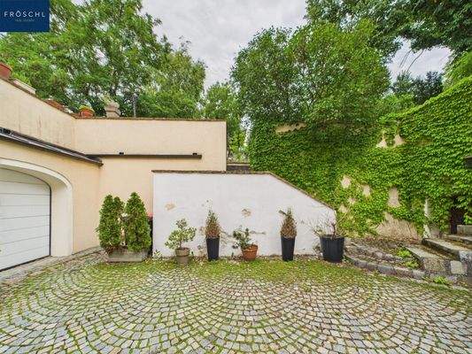 Ansicht vom Hof zum Gartenaufgang