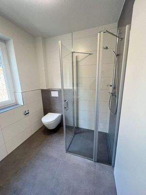 Beispiel Badezimmer Bild 2.jpg